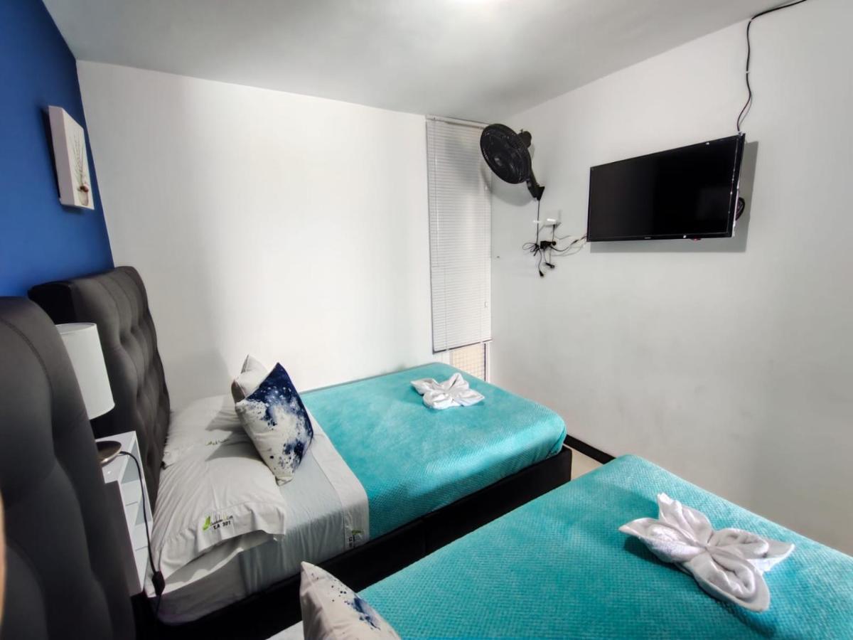 מונטנגרו Apartamento Cerca Parque Del Cafe Con Piscina מראה חיצוני תמונה