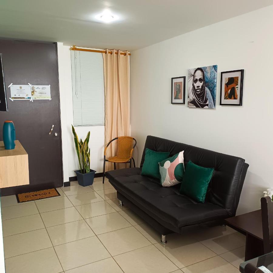 מונטנגרו Apartamento Cerca Parque Del Cafe Con Piscina מראה חיצוני תמונה