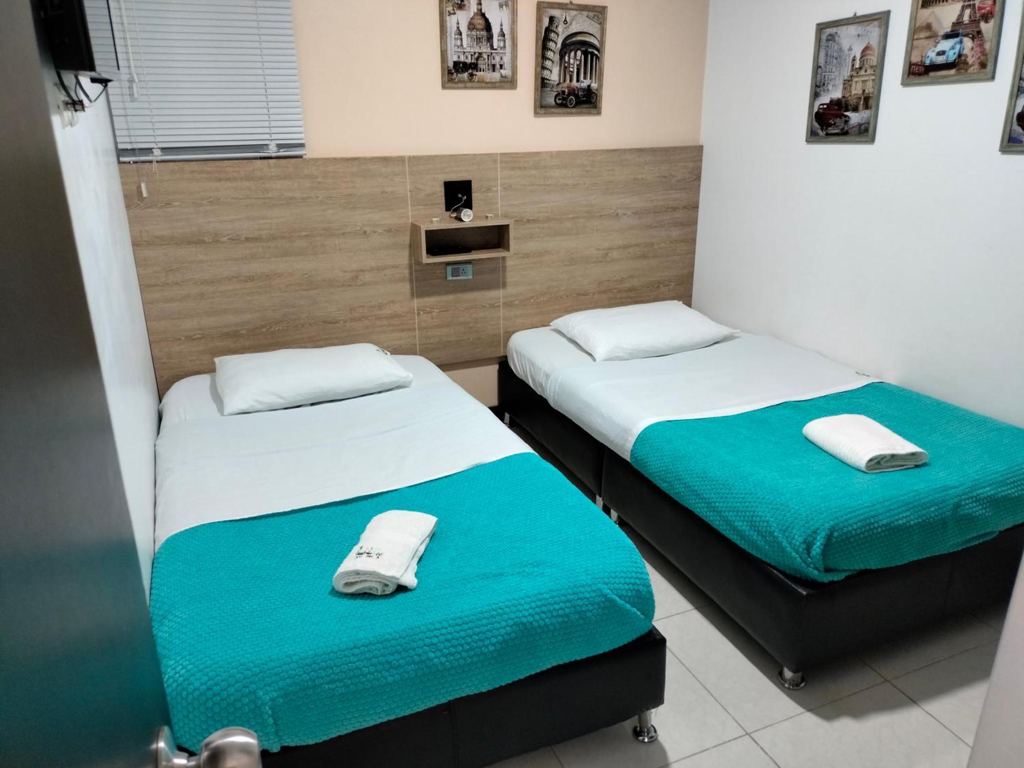 מונטנגרו Apartamento Cerca Parque Del Cafe Con Piscina מראה חיצוני תמונה